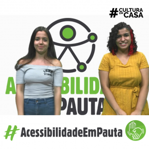 Duas mulheres sorrindo