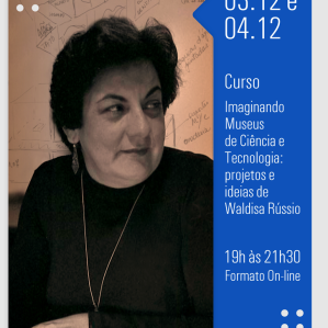 Foto de uma mulher de cabelo curto na cor preta. Ao lado as informações em uma faixa azul com letras brancas